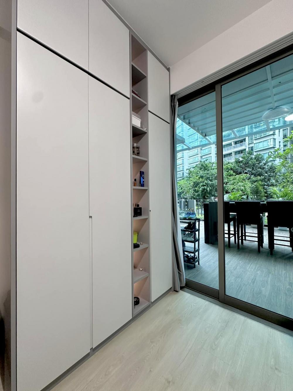 Modern Courtyard with Vinyl Flooring and Display Cabinets