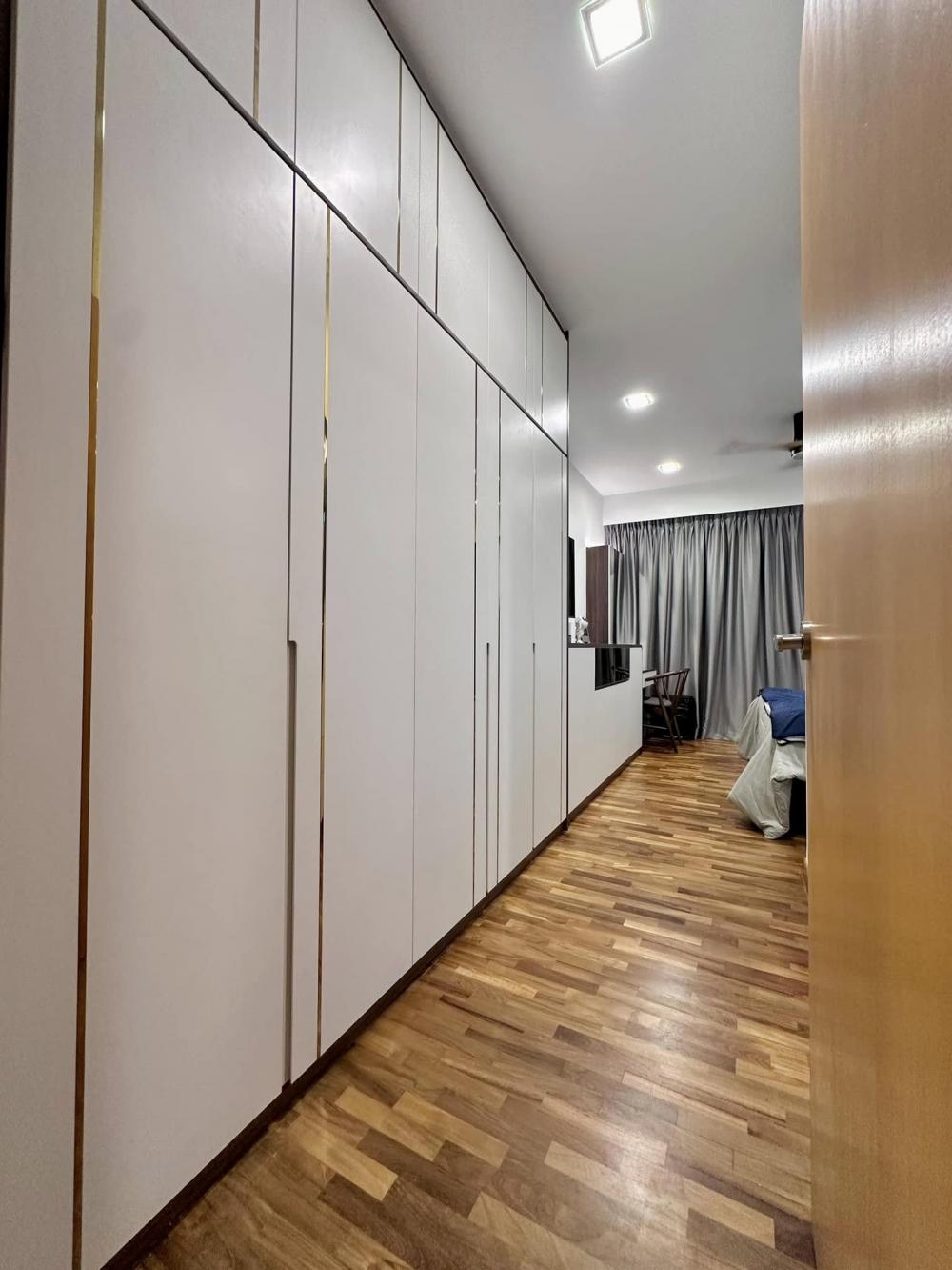 Modern Bedroom with Parquet Floor and Drop Ceiling