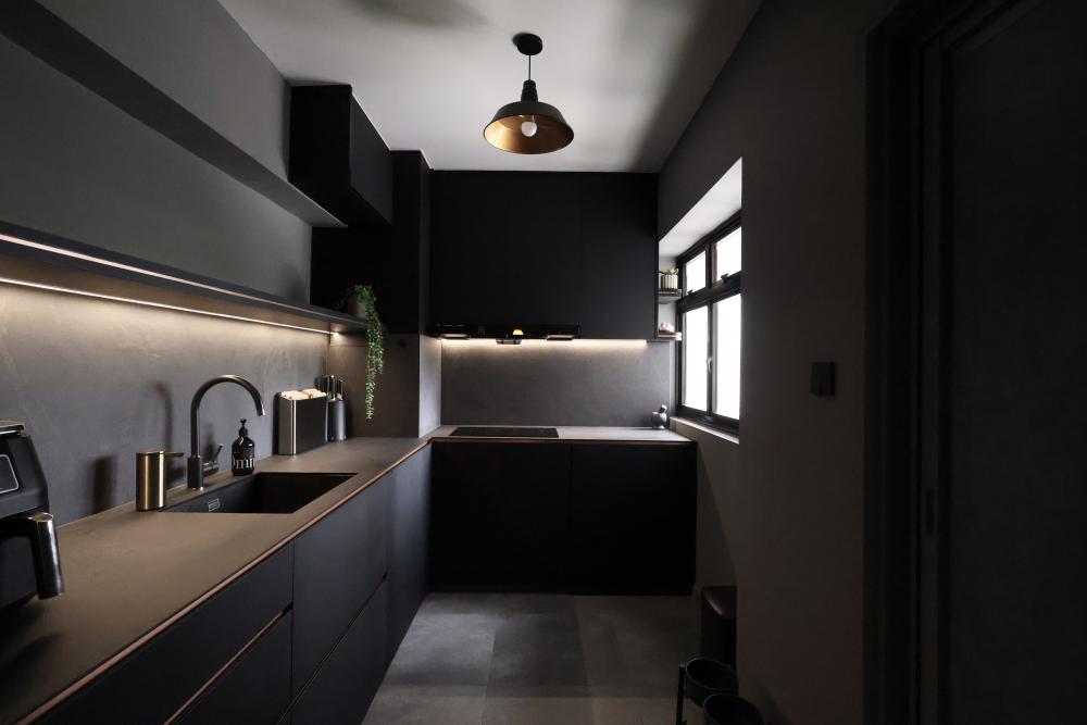 Modern Kitchen with Kitchen Window and Cupboard