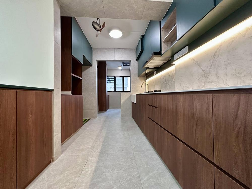 Scandinavian Kitchen with Countertop and Homogeneous Tiles