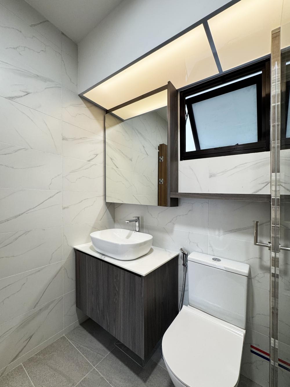 Minimalist Bathroom with Countertop and Marble Floor
