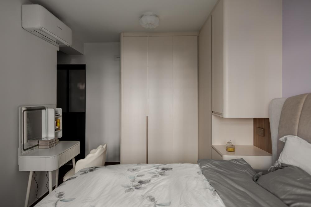 Modern Bedroom with Homogeneous Tiles and Drop Ceiling