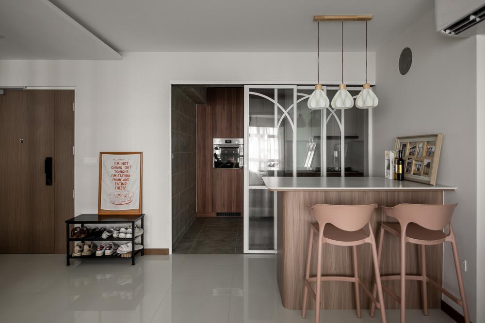 Modern Kitchen with Countertop and Kitchen Island