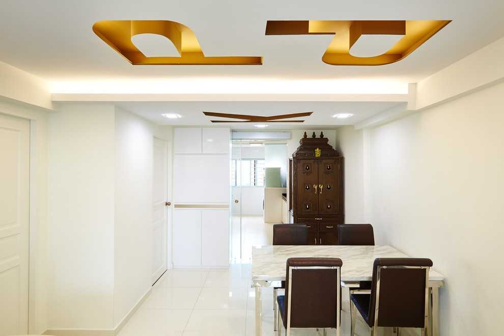Contemporary Dining Room with Drop Ceiling and Dining Table