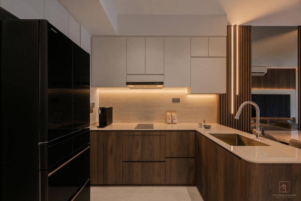 Contemporary Kitchen with Countertop and Open Kitchen
