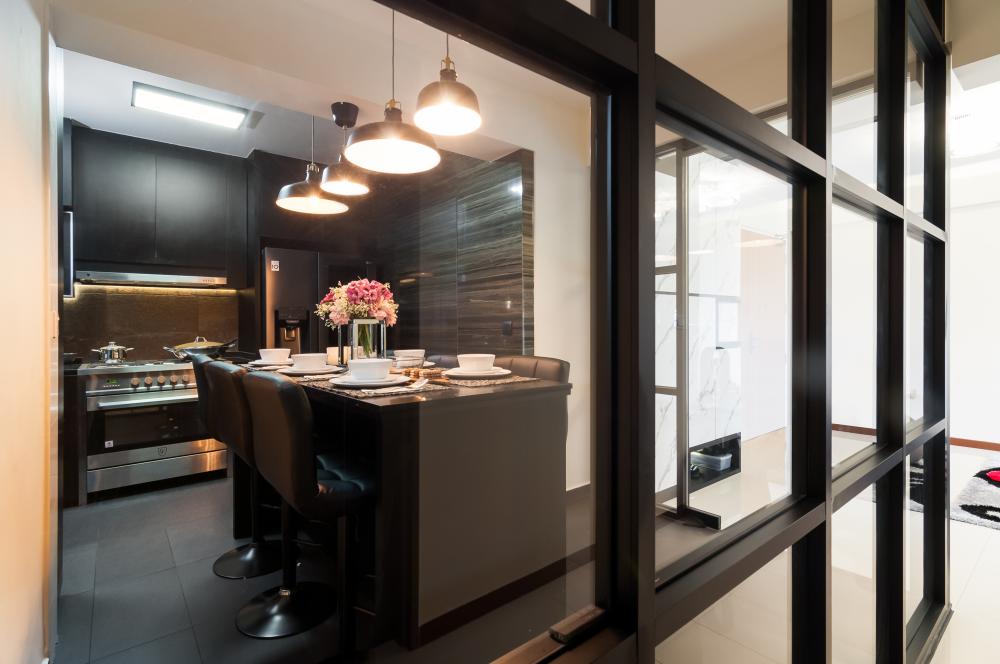 Contemporary Kitchen with Kitchen Island and Kitchen Backsplash