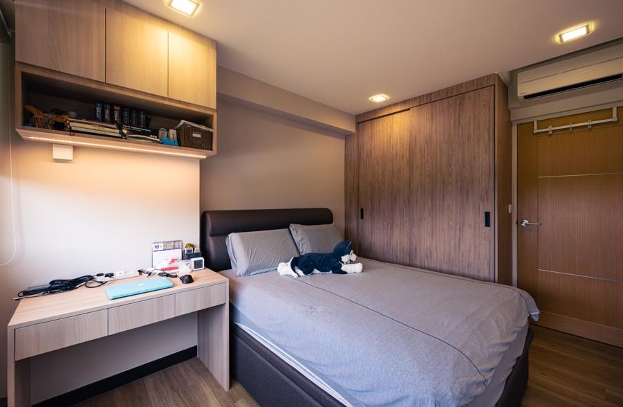 Modern Bedroom with Bookshelf and Vinyl Flooring