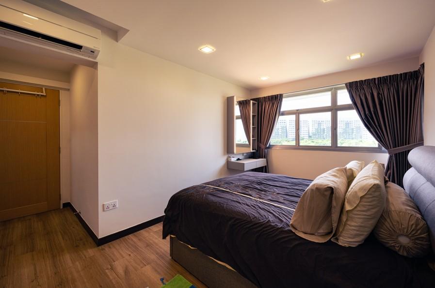 Modern Bedroom with Vinyl Flooring and Bedside Table