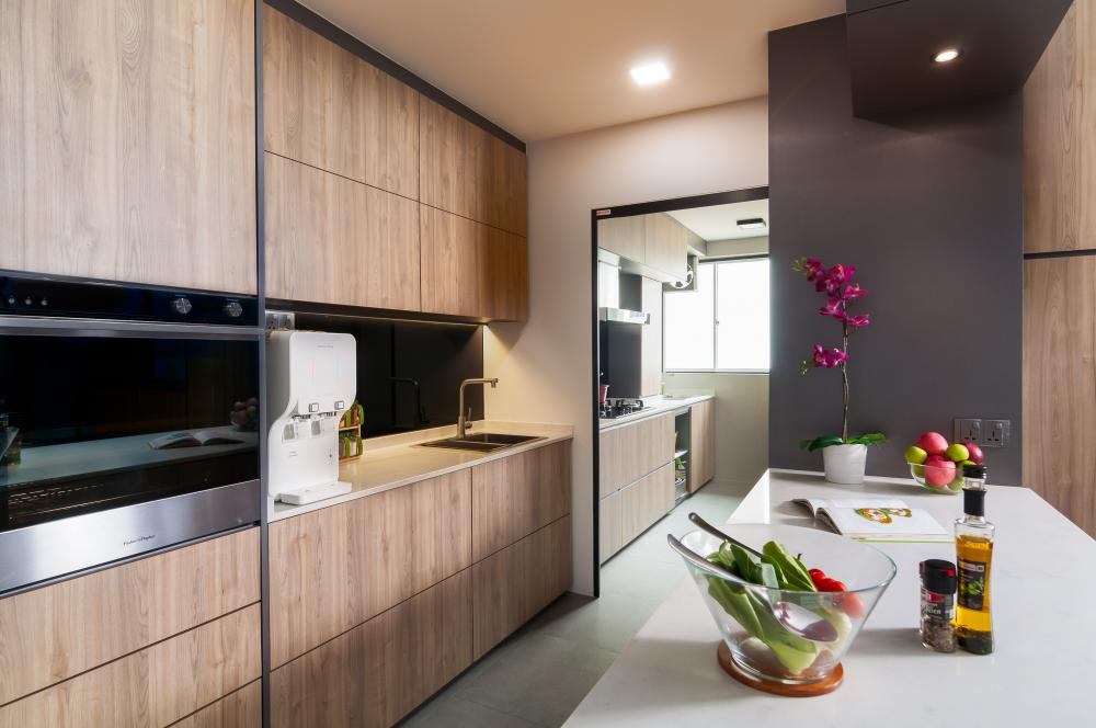 Contemporary Kitchen with Kitchen Window and Kitchen Island