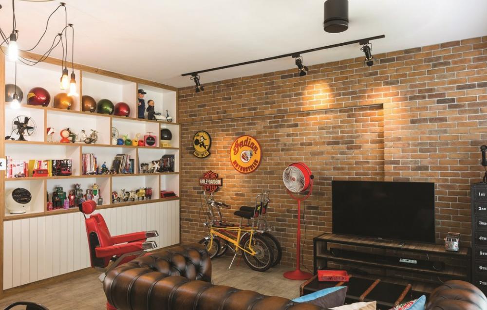 Scandinavian Living Room with Feature Wall and Paintings