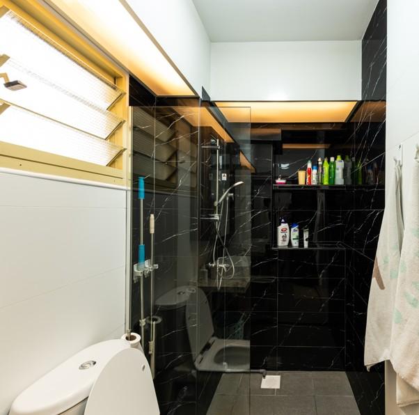 Country Bathroom with Shower Screen and Bathroom Storage