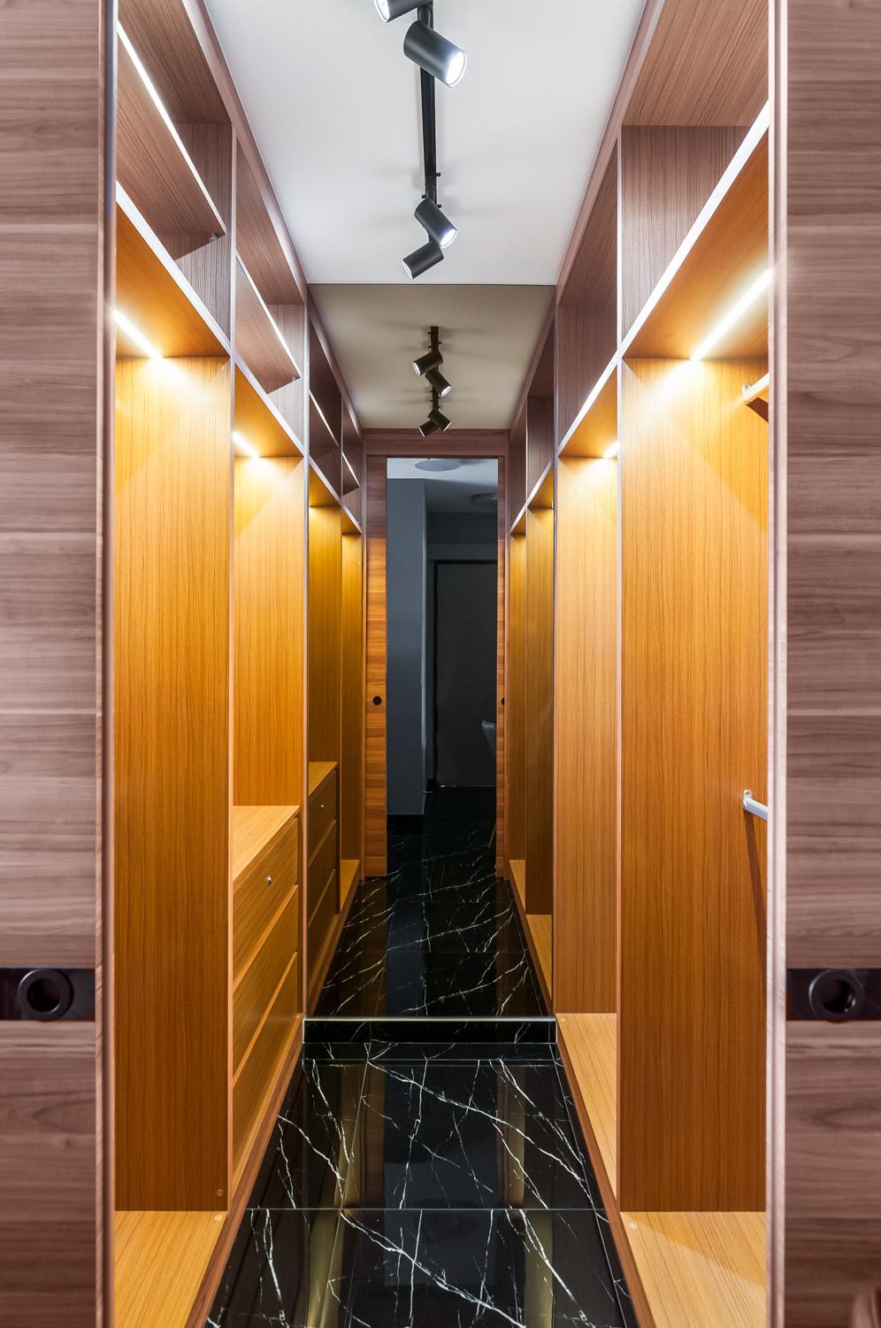 Eclectic Walk-in Wardrobe with Mirror and Wardrobe