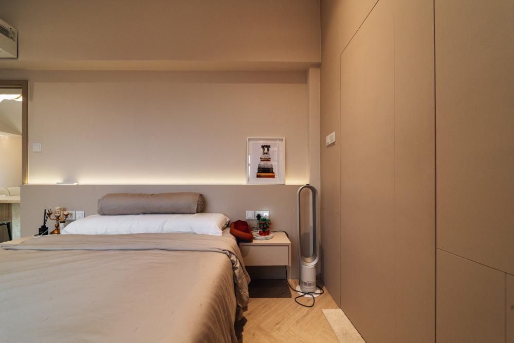 Contemporary Bedroom with Platform Bed and Cove Lighting