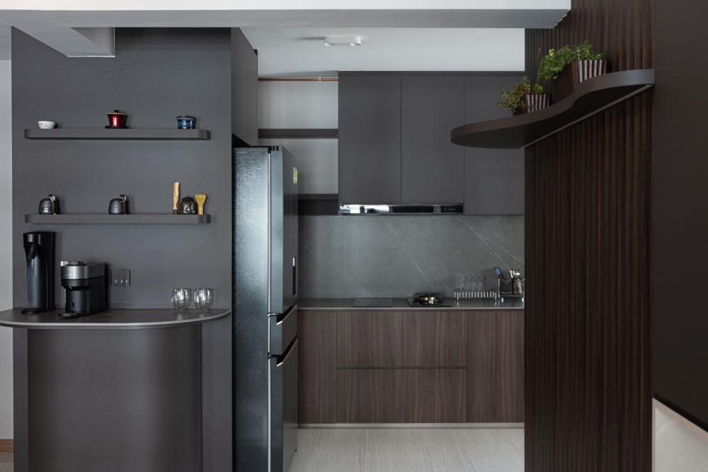 Modern Kitchen with Countertop and Open Kitchen