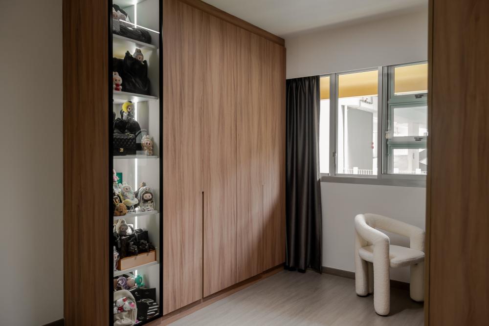 Scandinavian Bedroom with Vinyl Flooring and Drop Ceiling