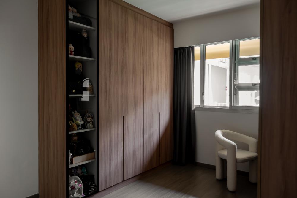 Scandinavian Bedroom with Vinyl Flooring and Homogeneous Tiles