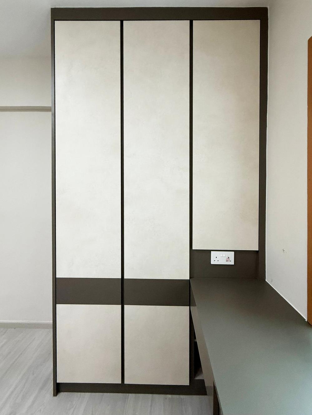 Minimalist Bathroom with Countertop and Vinyl Flooring