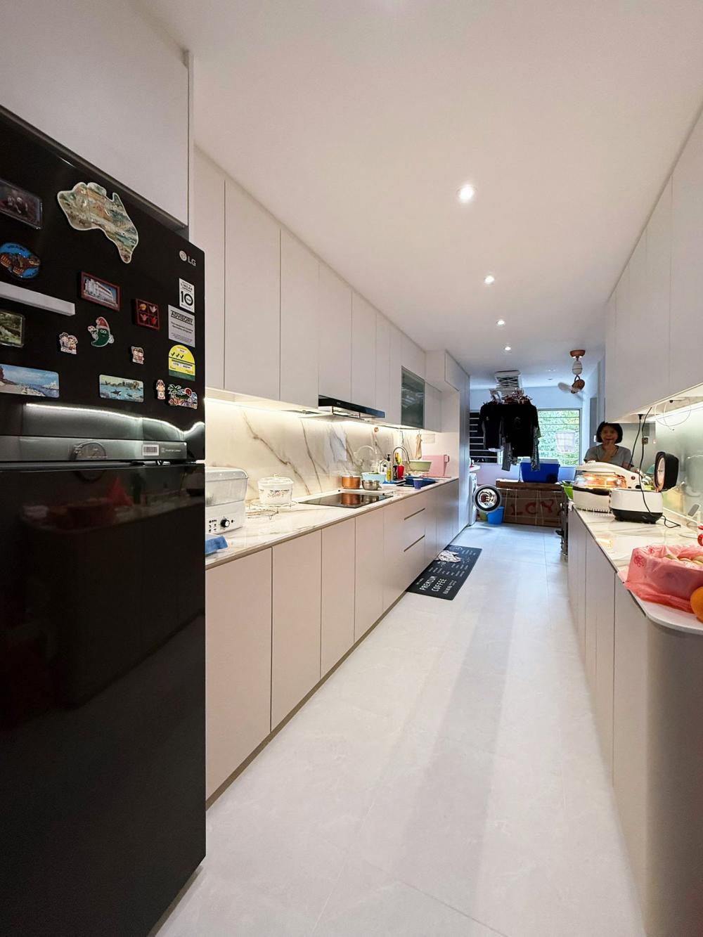 Modern Kitchen with Countertop and Vinyl Flooring