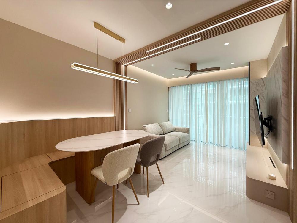 Modern Dining Room with Lighting and Lamps