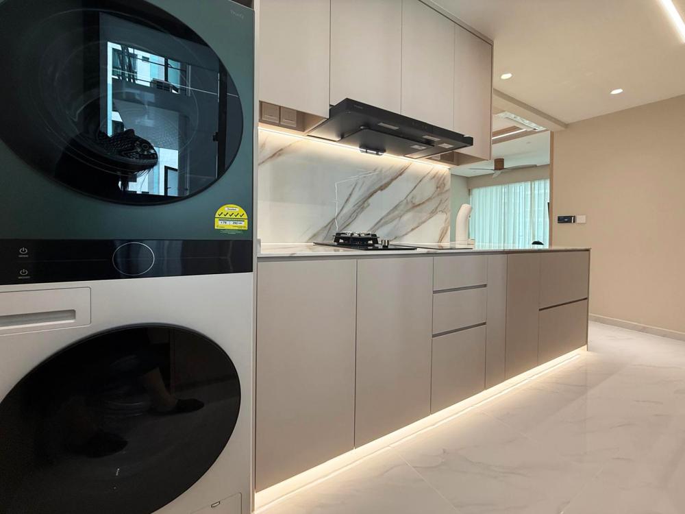 Modern Kitchen with Countertop and Vinyl Flooring