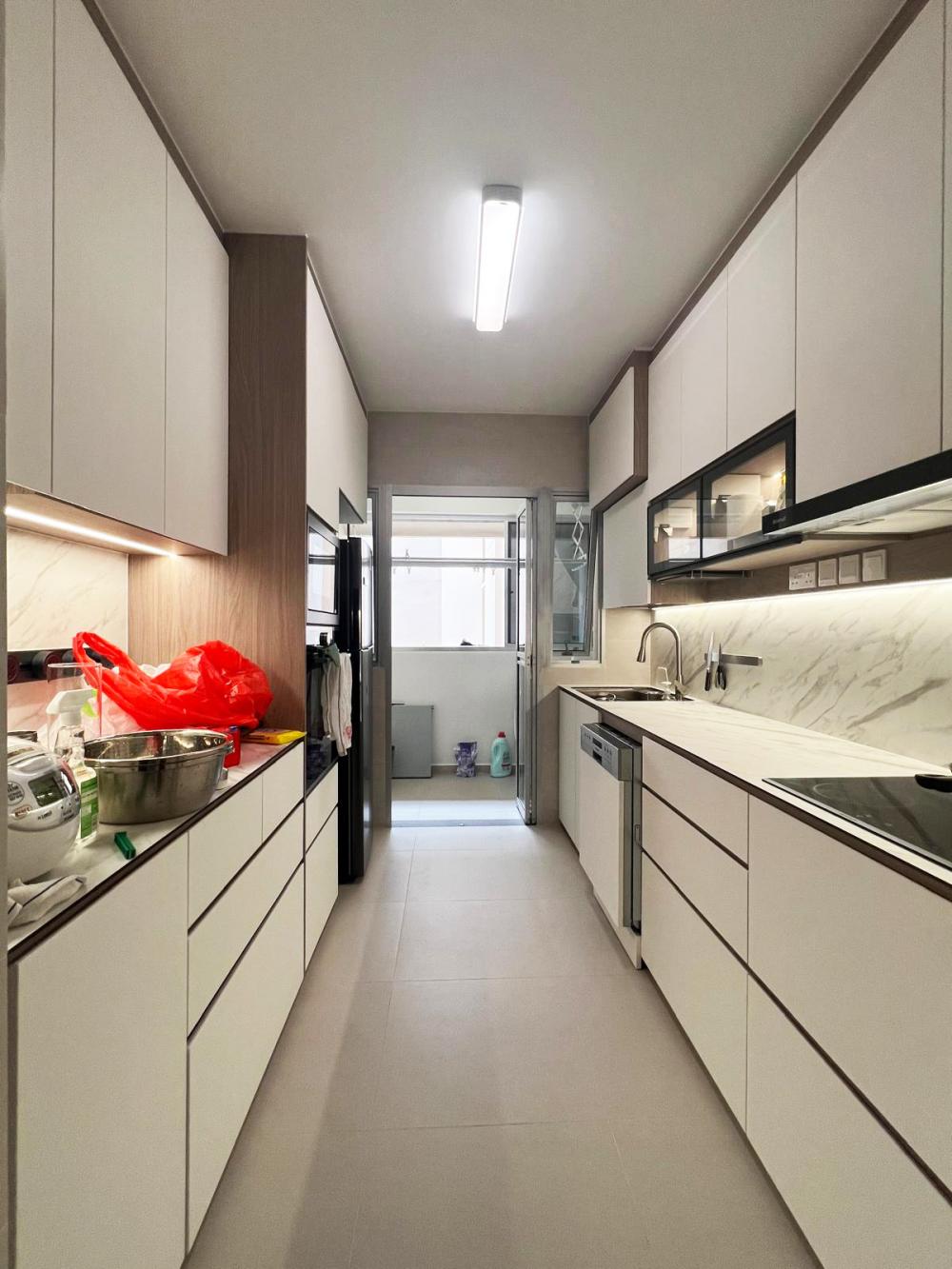 Modern Kitchen with Countertop and Vinyl Flooring