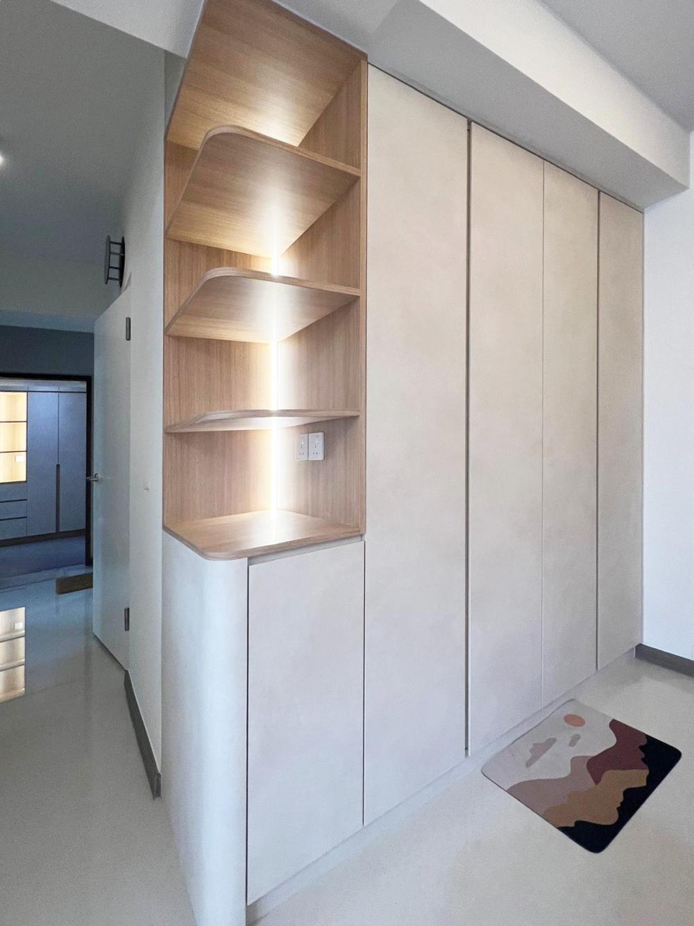 Minimalist Foyer with Artwork and Console Table