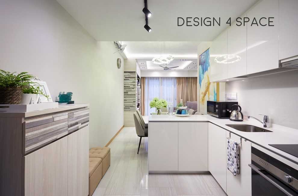 Modern Kitchen with Wood Flooring and Kitchen Window