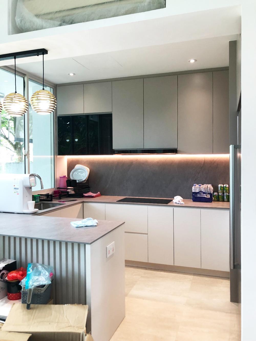 Modern Kitchen with Countertop and Vinyl Flooring