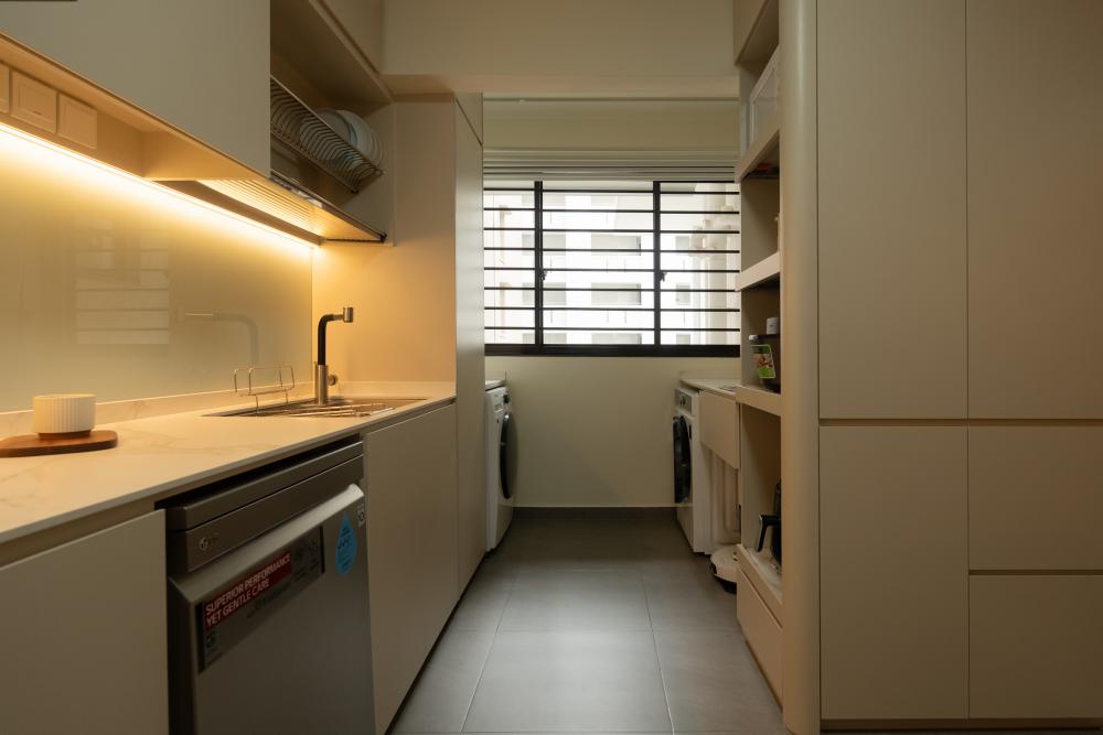 Contemporary Kitchen with Kitchen Window and Open Kitchen