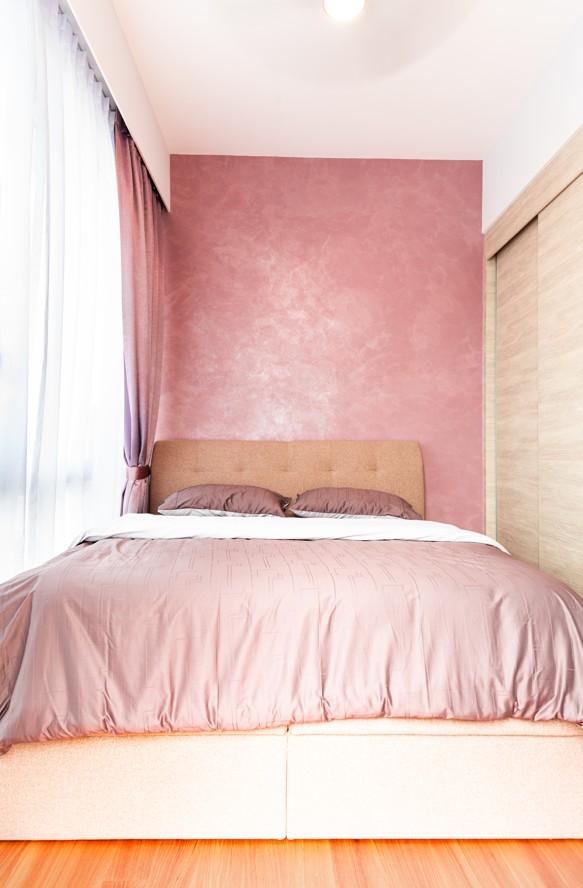 Transitional Bedroom with Platform Bed and Vinyl Flooring