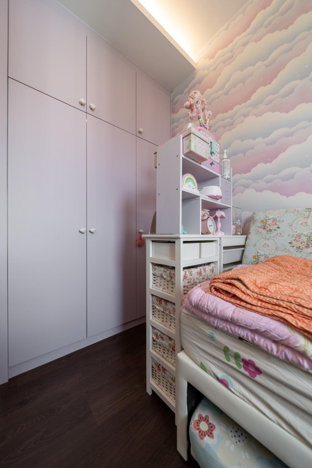 Transitional Kids Room with Bookshelf and Children's Storage