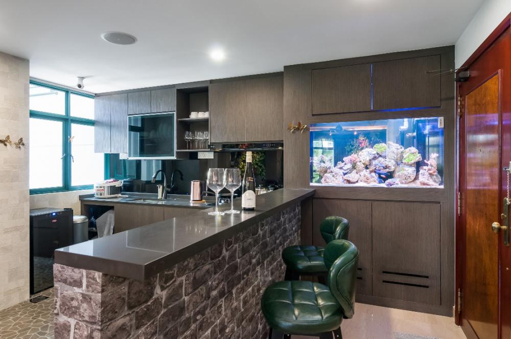 Modern Kitchen with Countertop and Feature Wall
