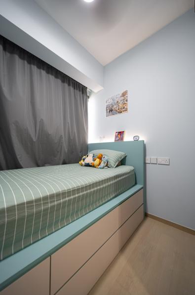 Contemporary Bedroom with Bookshelf and Platform Bed