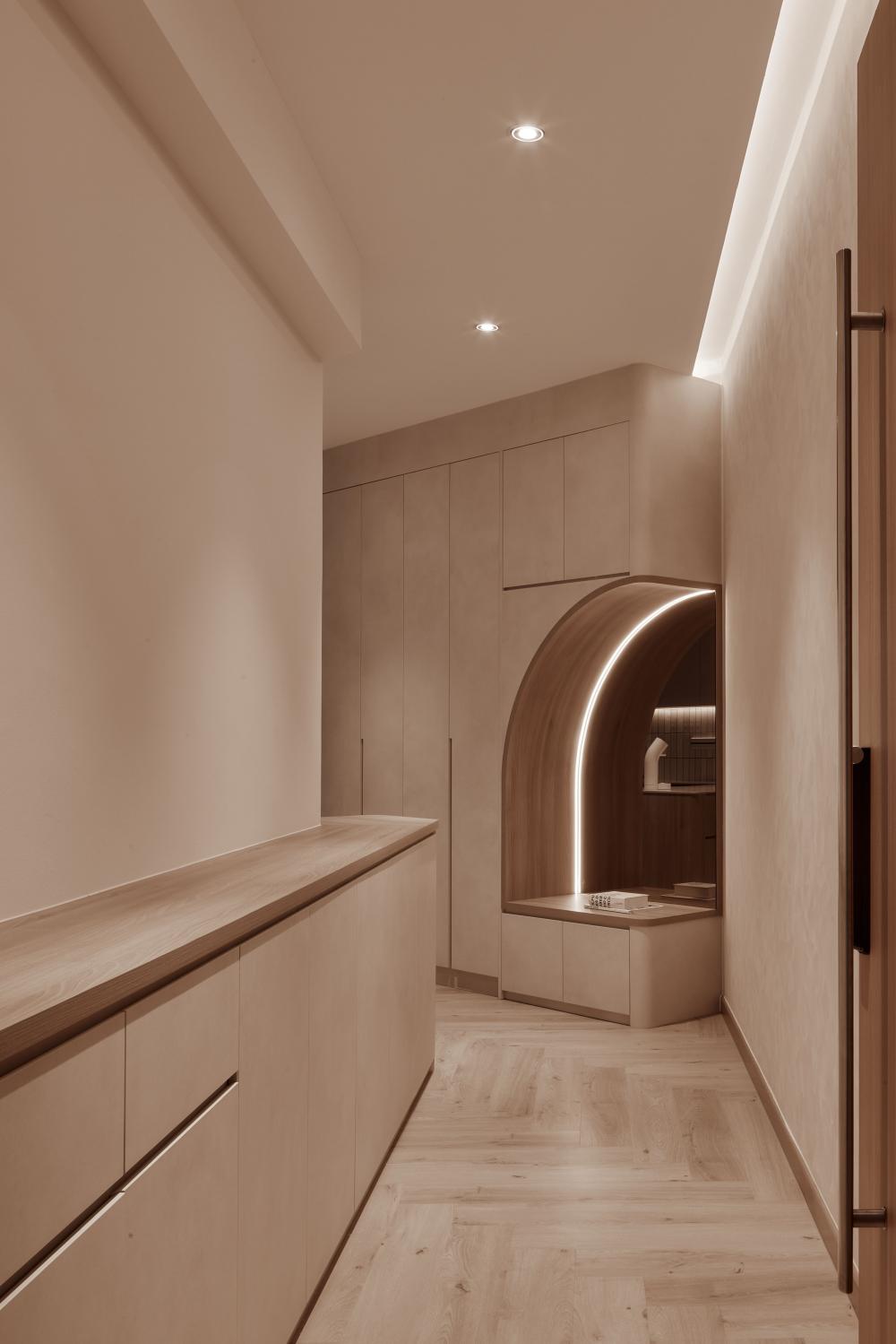 Modern Entryway with Mirror and Seating Bench