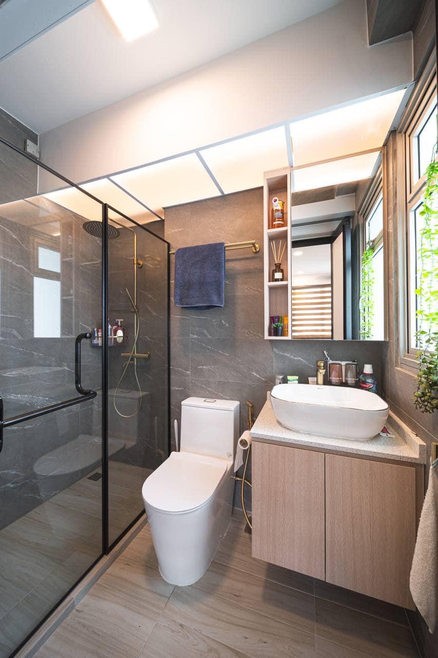 Modern Bathroom with Wood Flooring and Mirror