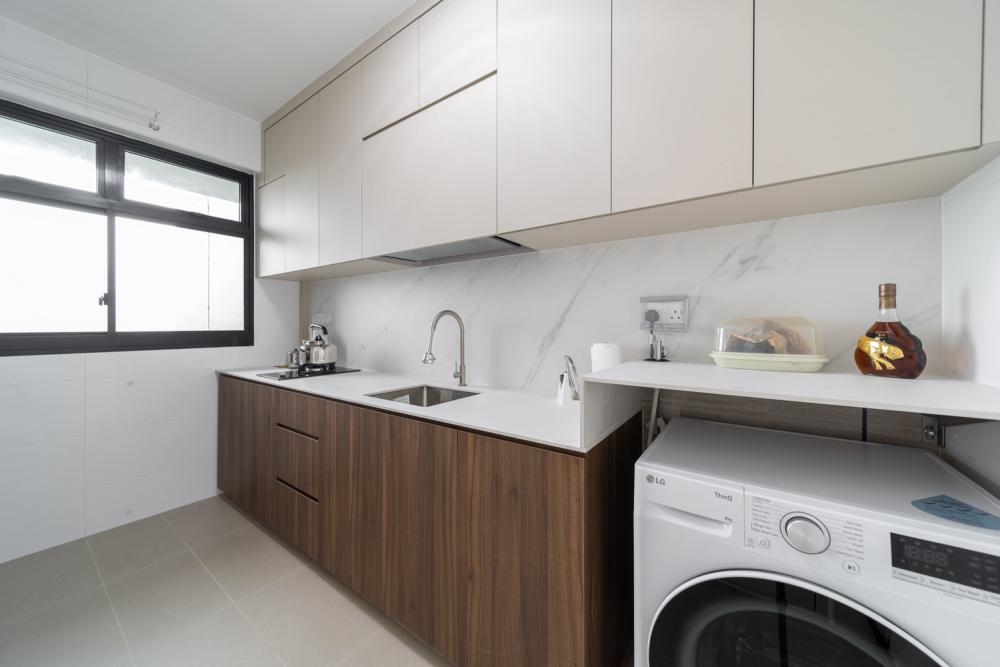 Modern Kitchen with Countertop and Open Kitchen