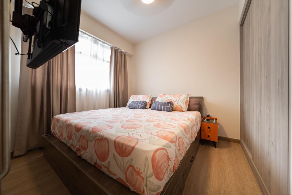Scandinavian Bedroom with Wardrobe and Sliding Wardrobe