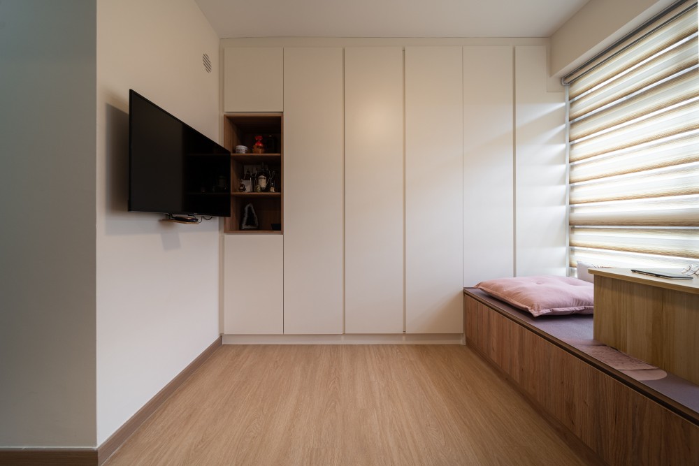 Scandinavian Living Room with Settee and Vinyl Flooring