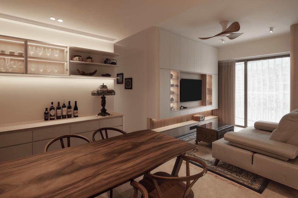Modern Dining Room with Dining Table and Dining Chairs