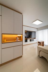 Minimalist New 5-Room HDB by Livinci Interior Design