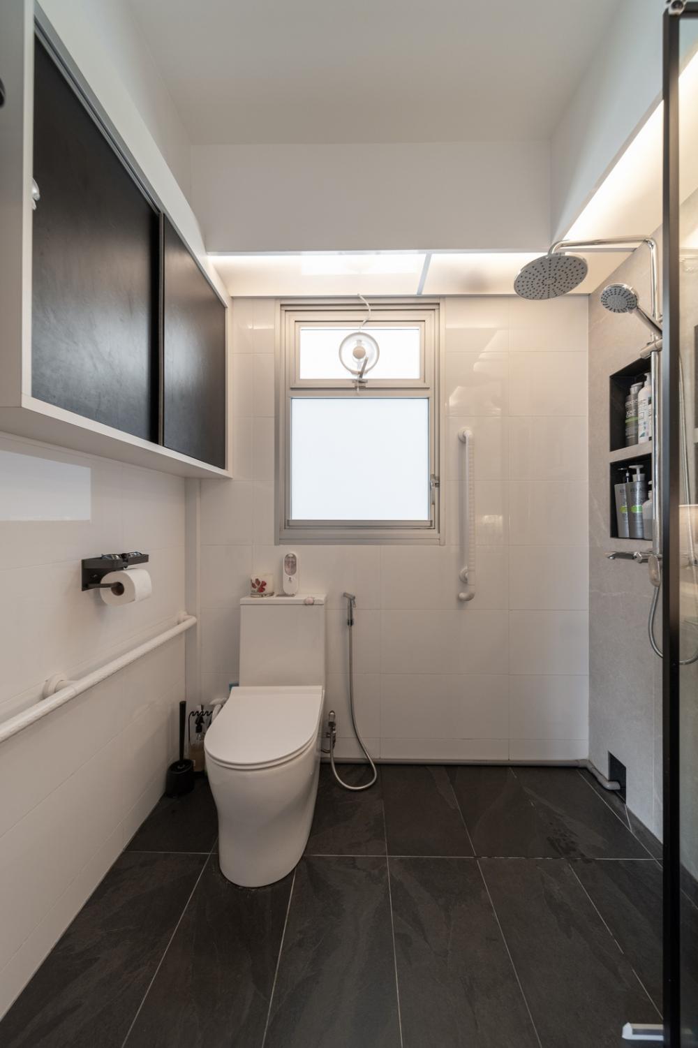 Minimalist Bathroom with Shower Screen and Rainshower