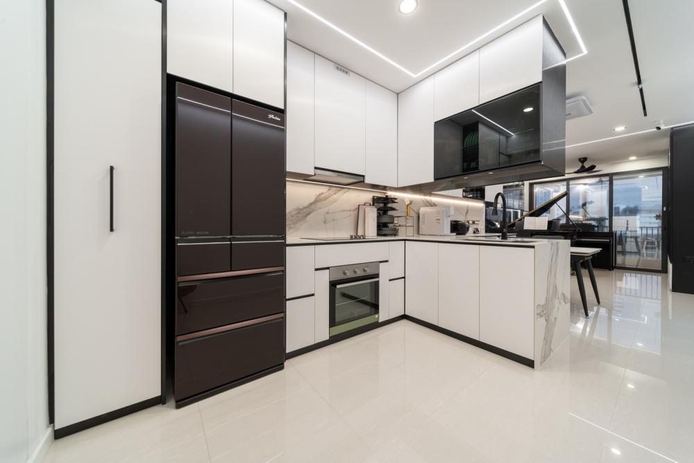 Modern Kitchen with Countertop and Kitchen Island