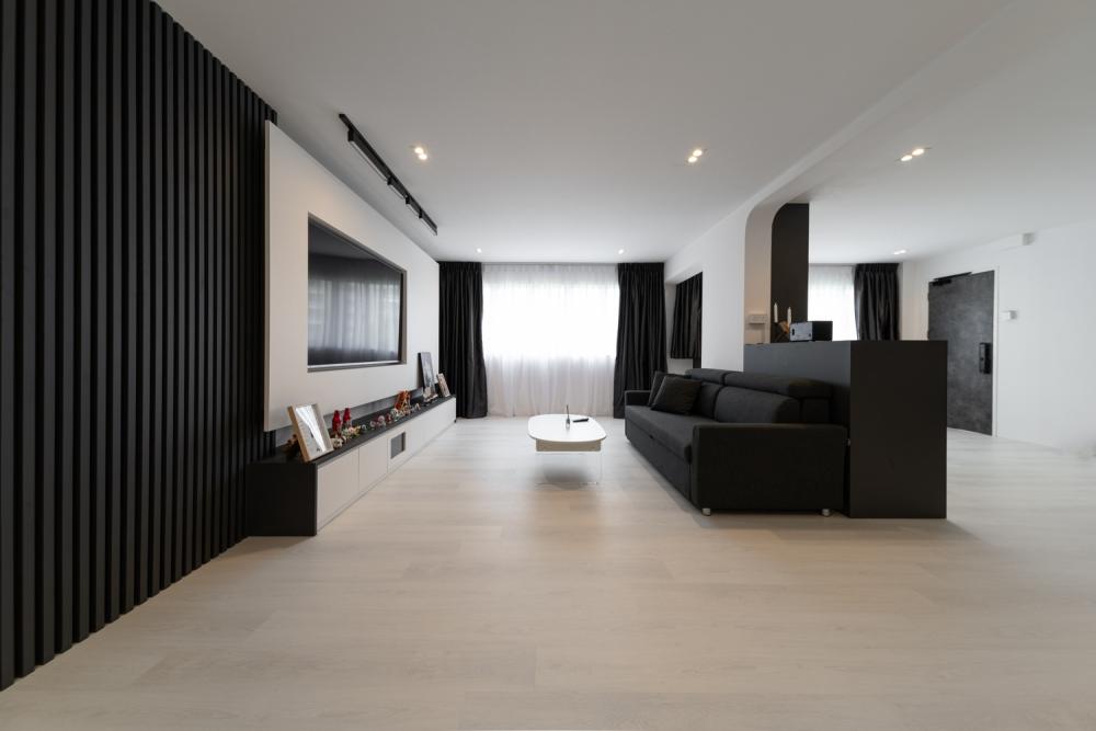 Modern Living Room with Vinyl Flooring and TV Console