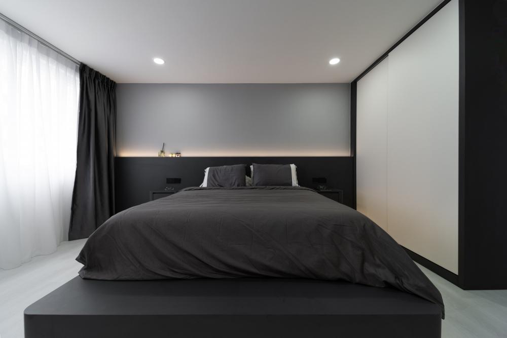 Modern Bedroom with Platform Bed and Vinyl Flooring