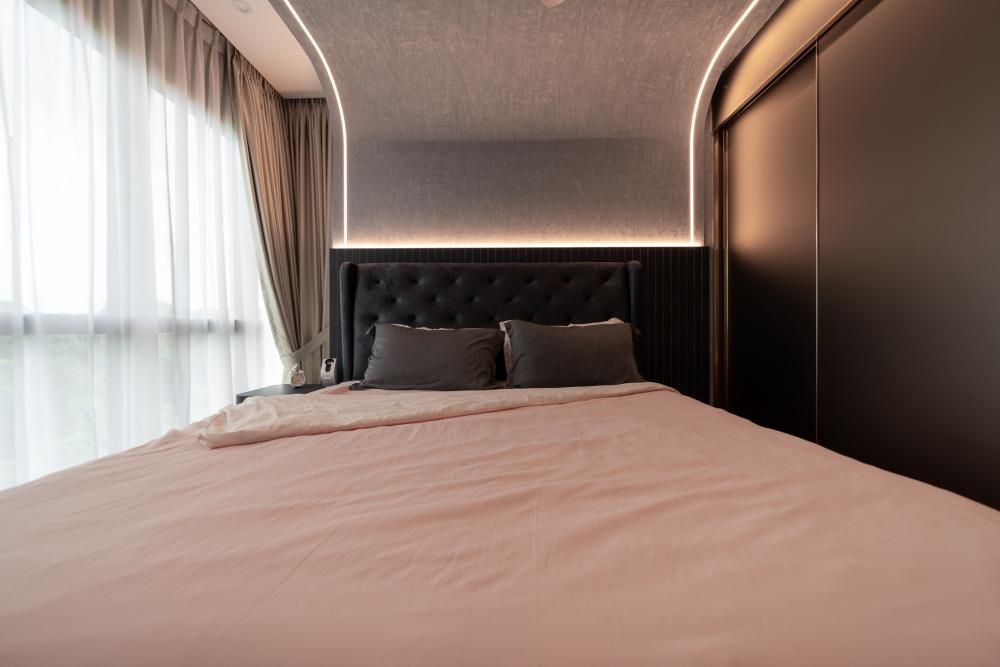 Modern Bedroom with Platform Bed and Cove Lighting