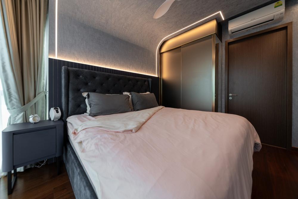 Modern Bedroom with Ceiling Light and Wardrobe