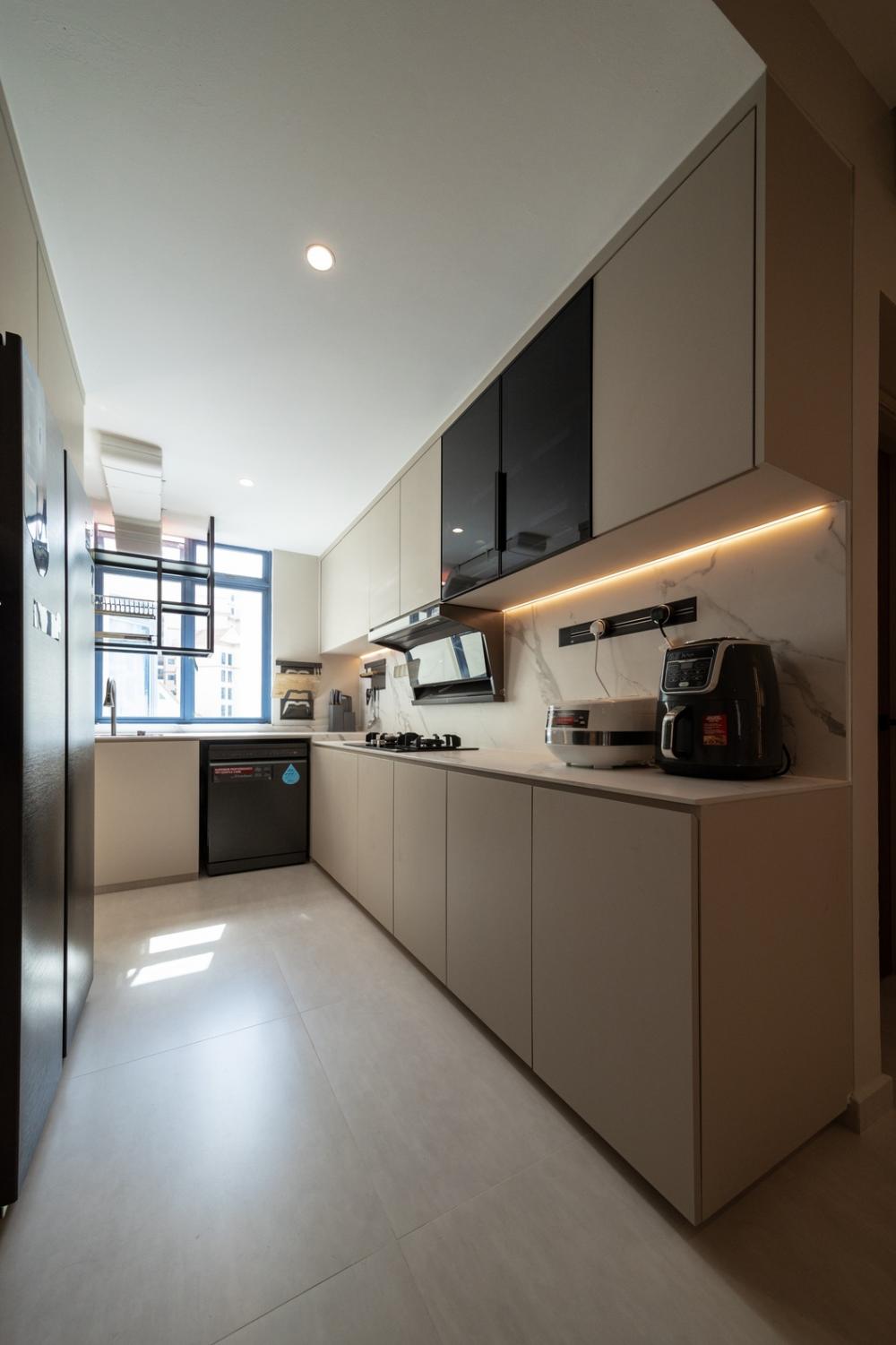Contemporary Kitchen with Kitchen Window and Kitchen Island