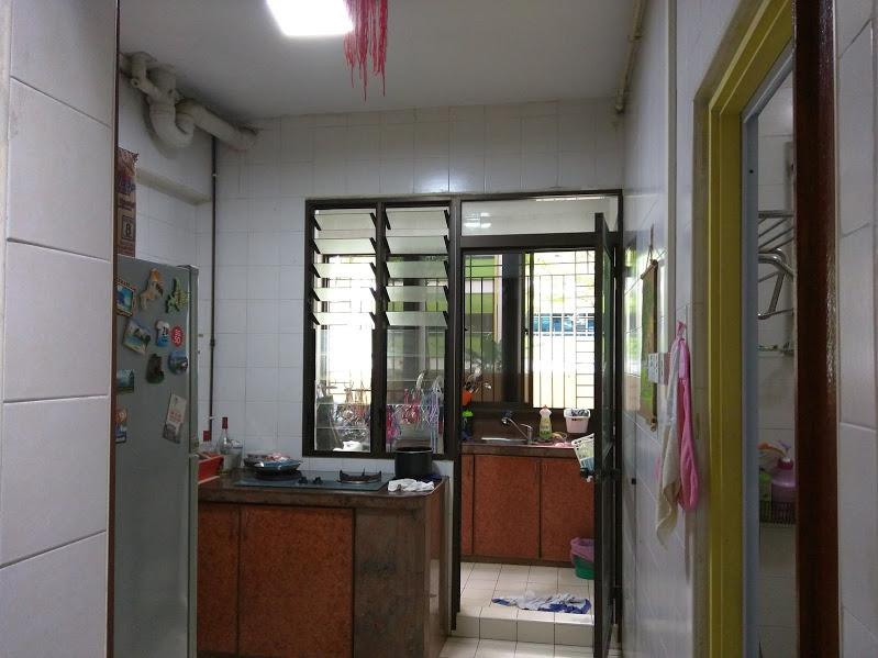 Asian Kitchen with Homogeneous Tiles and Parquet Floor
