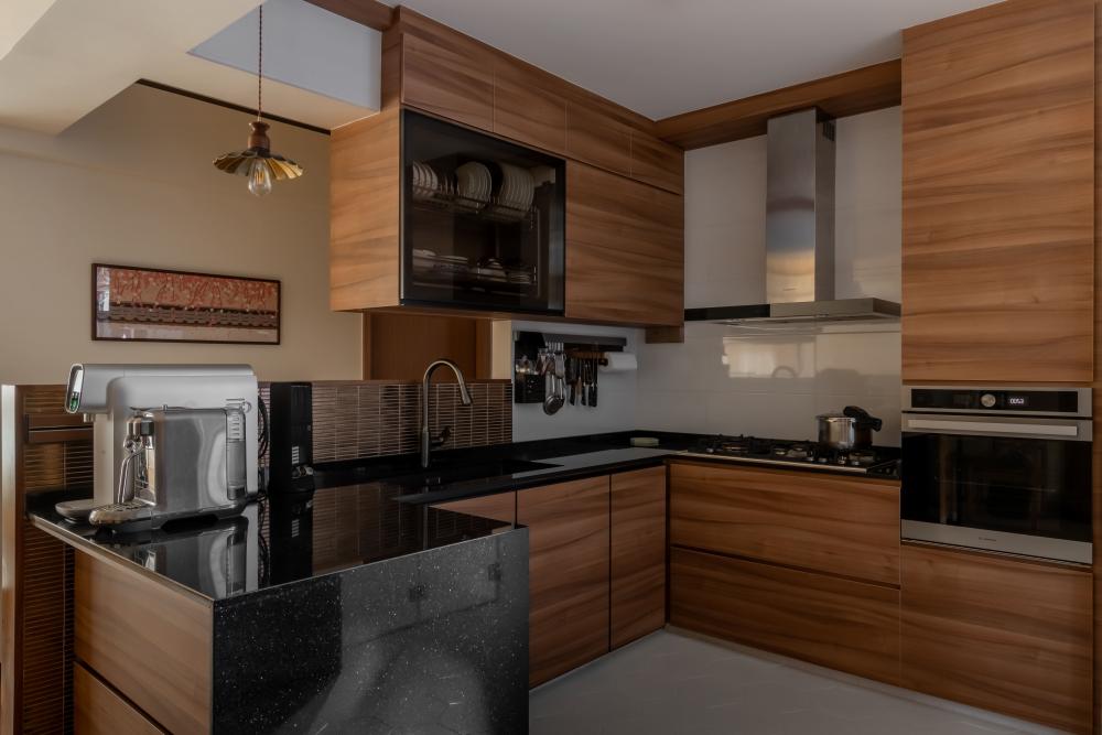 Asian Kitchen with Vinyl Flooring and Mosaic