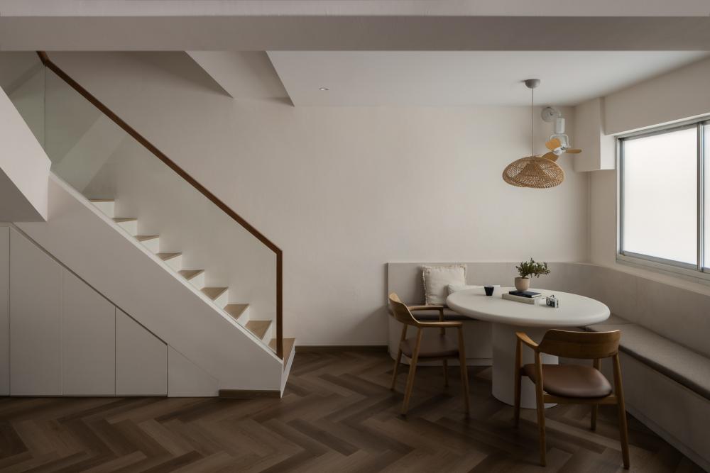 Scandinavian Dining Room with Herringbone Tiling and Wood Flooring
